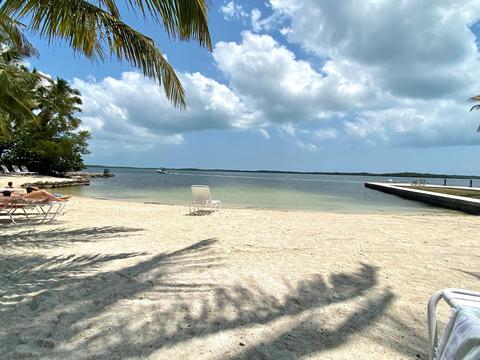 15 Bonefish Ave, Key Largo, FL 33037 photo 2