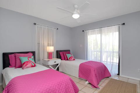 374 Pecan Ave, Marathon, FL 33050 photo 13