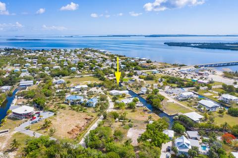 1665 Ford Rd, Big Pine Key, FL 33043 photo 2
