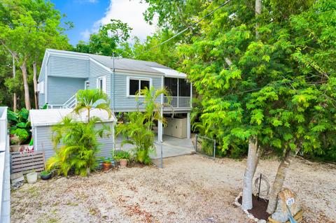 239 Lignumvitae Dr, Key Largo, FL 33037 photo 1