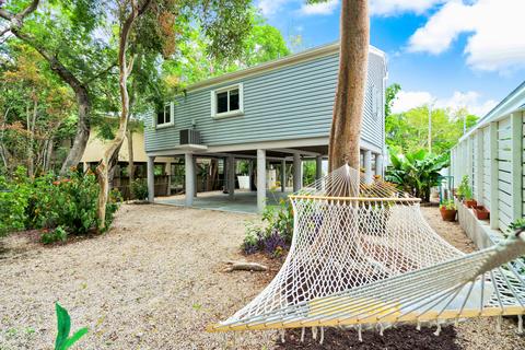 239 Lignumvitae Dr, Key Largo, FL 33037 photo 14