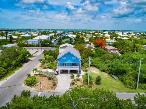 220 Sunset Rd, Big Pine Key, FL 33043 photo 2