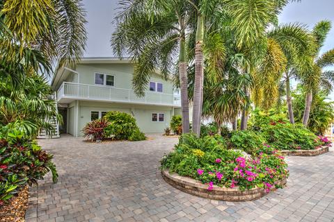 999 Copa D Oro, Marathon, FL 33050 photo 1