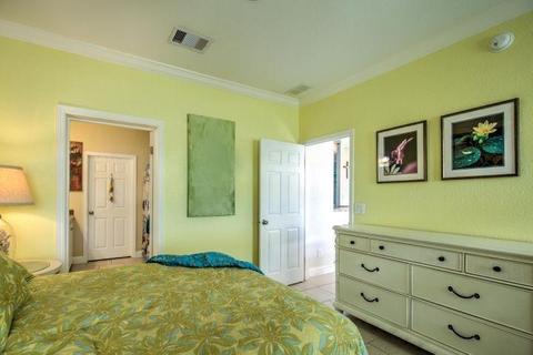 407 Calle Limon, Marathon, FL 33050 photo 11