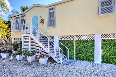 407 Calle Limon, Marathon, FL 33050 photo 7