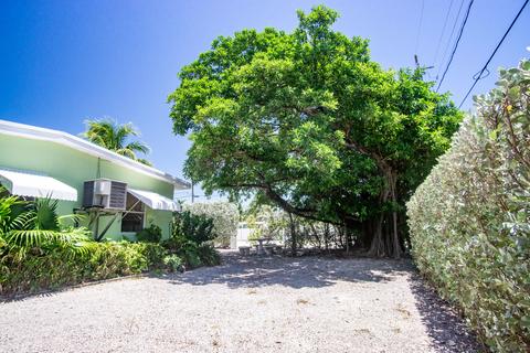 1263 Marlin Dr, Marathon, FL 33050 photo 8