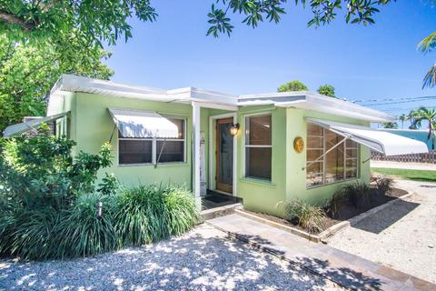 1263 Marlin Dr, Marathon, FL 33050 photo 1