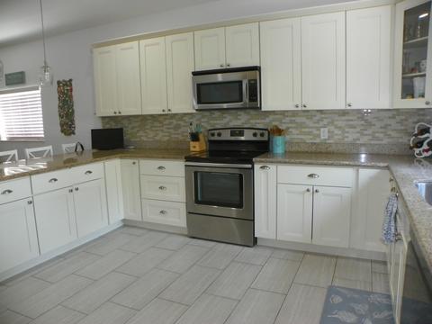 652 Cabrera St, Key Largo, FL 33037 photo 9