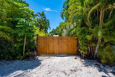 320 Avenue E, Key West, FL 33040 photo 9