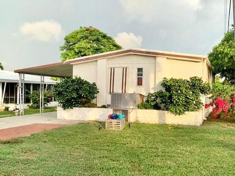 827 S Ruby Dr, Key Largo, FL 33037 photo 1