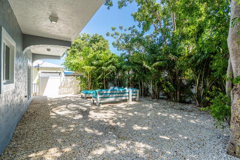 650 Cabrera St, Key Largo, FL 33037 photo 15