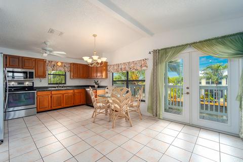 29053 Violet Dr, Big Pine Key, FL 33043 photo 4