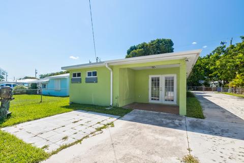 145 Harbor Dr, Key Largo, FL 33037 photo 20