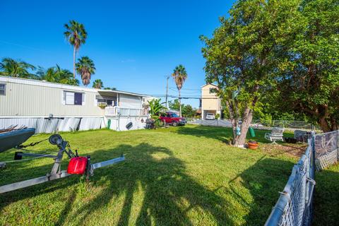 2 Palm Dr, Saddlebunch, FL 33040 photo 5