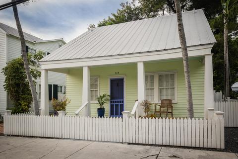 709 Olivia St, Key West, FL 33040 photo 2