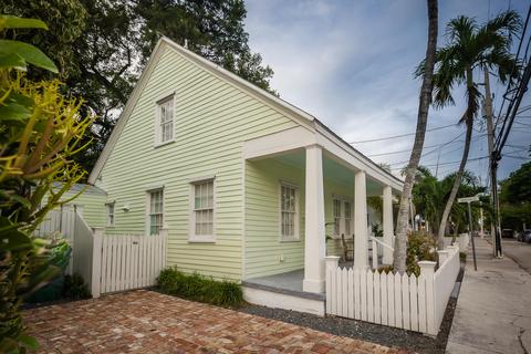 709 Olivia St, Key West, FL 33040 photo 3