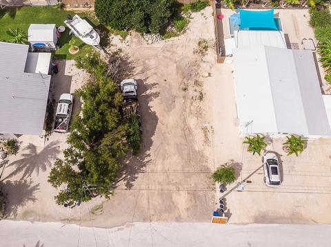 969 80th St, Marathon, FL 33050 photo 3