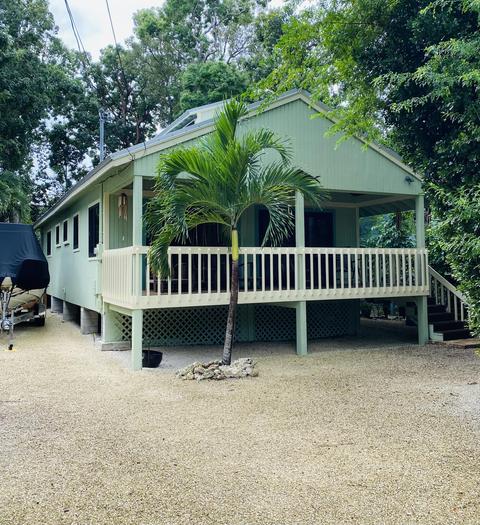 39 Dolphin Rd, Key Largo, FL 33037 photo 2
