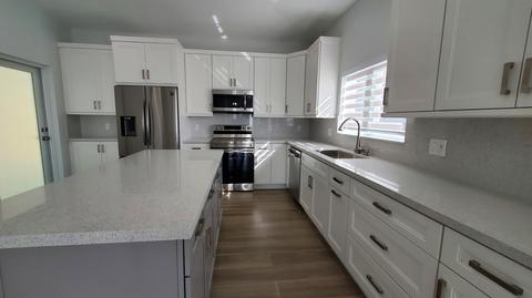 643 Cabrera St, Key Largo, FL 33037 photo 5