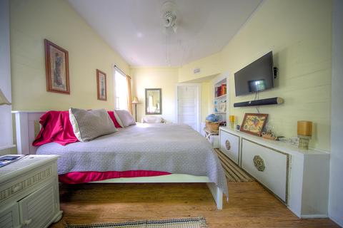 1207 Pine St, Key West, FL 33040 photo 19