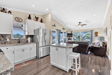 794 Bostwick Dr, Key Largo, FL 33037 photo 3
