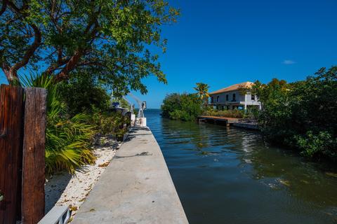 695 Pine Ln, Big Pine Key, FL 33043 photo 50