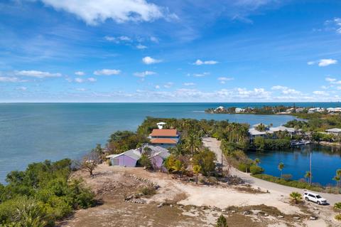 104 Sunset Dr, Marathon, FL 33050 photo 1