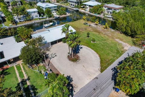 550 Pine Ln, Big Pine Key, FL 33043 photo 4