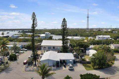 951 James Ave, Marathon, FL 33050 photo 1