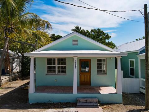 217 Eanes Ln, Key West, FL 33040 photo 2
