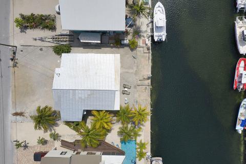 142 E Cahill Ct, Big Pine Key, FL 33043 photo 6