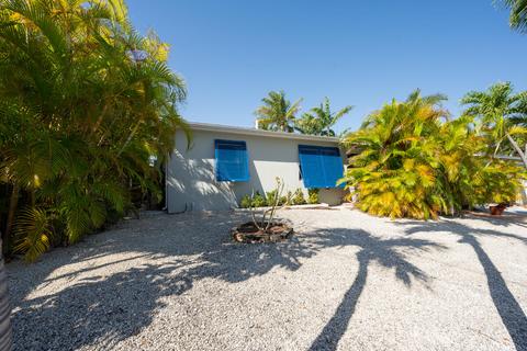 11 Aster, Key West, FL 33040 photo 2