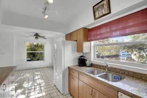 675 Pine Ln, Big Pine Key, FL 33043 photo 9