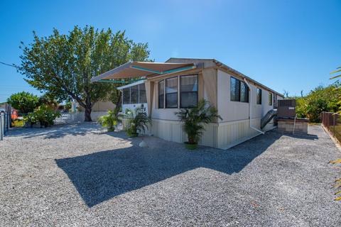 38 Cunningham Ln, Big Pine Key, FL 33043 photo 1