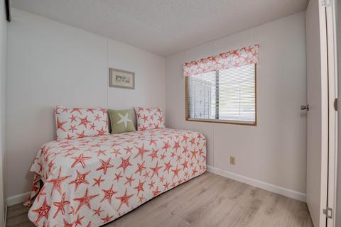 38 Cunningham Ln, Big Pine Key, FL 33043 photo 8