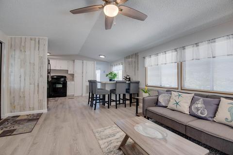38 Cunningham Ln, Big Pine Key, FL 33043 photo 4