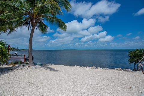 30883 Granada Ave, Big Pine Key, FL 33043 photo 2
