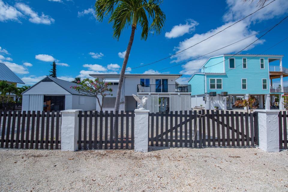 27353 Dominica Ln, Summerland Key, FL 33042 25 Photos MLS 600537