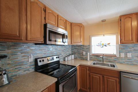 907 S Emerald Dr, Key Largo, FL 33037 photo 9