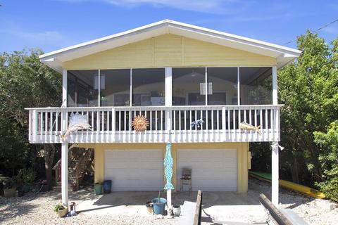 322 Lemon Ave, Marathon, FL 33050 photo 2
