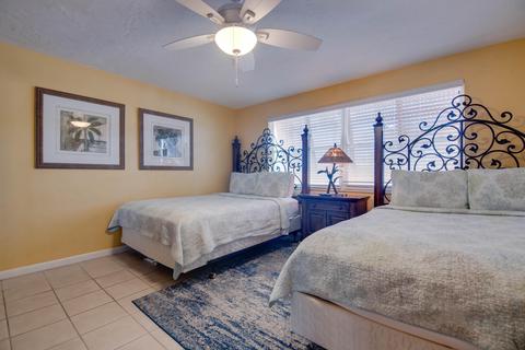 230 11th St, Key Colony, FL 33051 photo 9