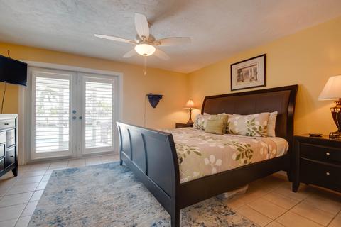 230 11th St, Key Colony, FL 33051 photo 13