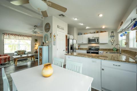 18 W Circle Dr, Key West, FL 33040 photo 7