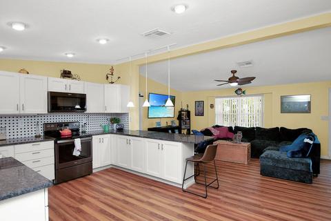 5 E Kyle Way, Marathon, FL 33050 photo 7