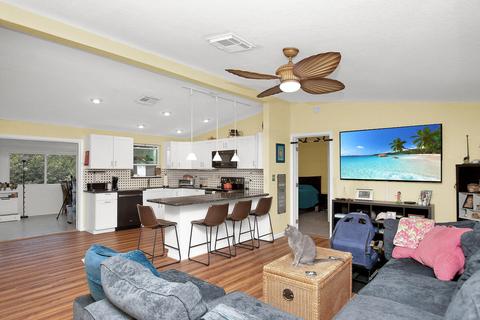 5 E Kyle Way, Marathon, FL 33050 photo 4