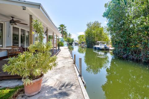 205 Pirates Dr, Key Largo, FL 33037 photo 2