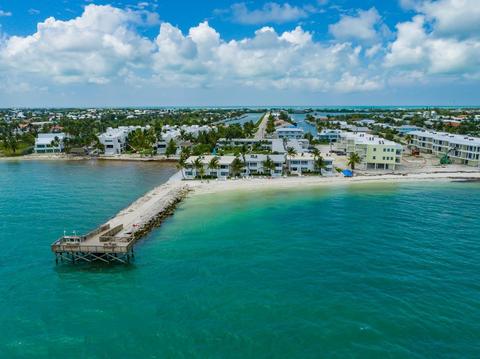 581 E Ocean Dr #14, Key Colony Beach, FL 33051 photo 1