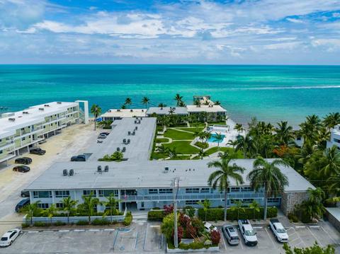 581 E Ocean Dr #14, Key Colony Beach, FL 33051 photo 2