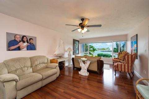 581 E Ocean Dr #14, Key Colony Beach, FL 33051 photo 8