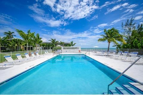 581 E Ocean Dr #14, Key Colony Beach, FL 33051 photo 4